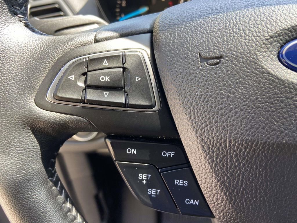 Used 2019 Ford Escape SE image 33