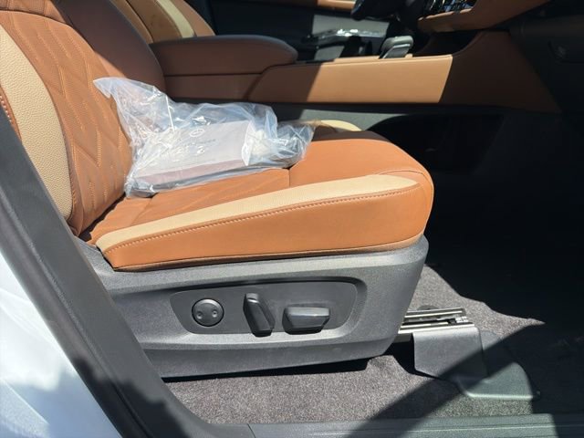New 2026 Nissan Pathfinder Platinum AWD/4WD image 24