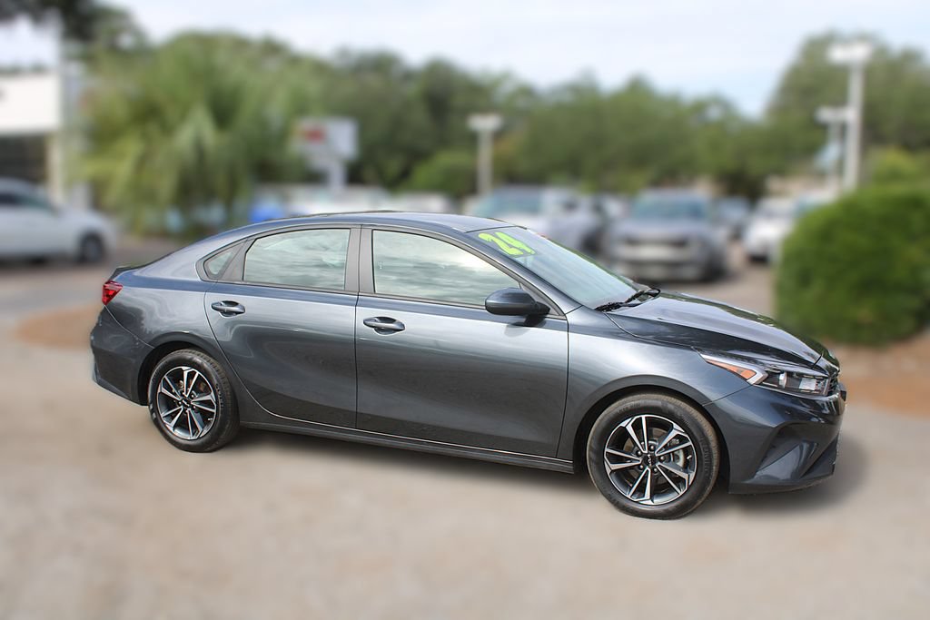 Used 2024 Kia Forte LXS FWD image 4