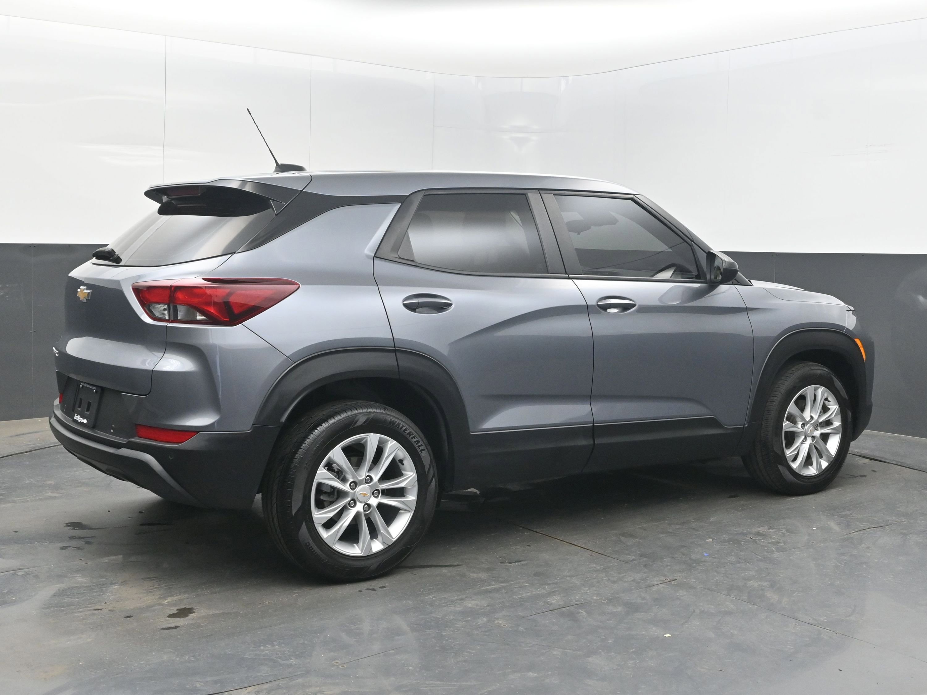 Used 2022 Chevrolet TrailBlazer LS image 9