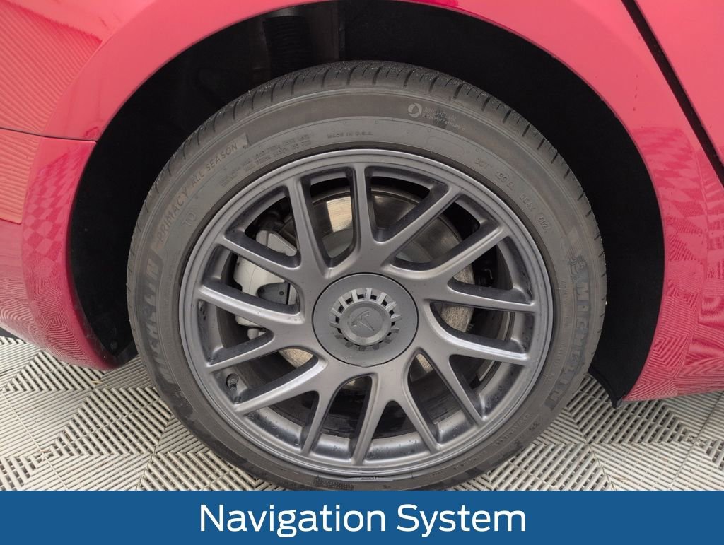 Used 2025 Tesla Model 3 Long Range image 17