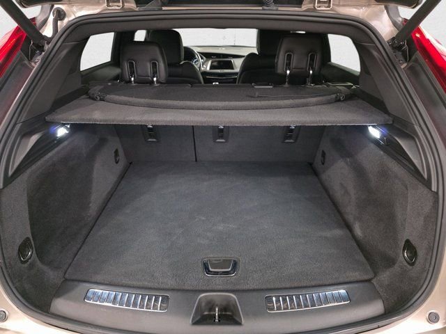 Used 2022 Cadillac XT4 Premium Luxury w/ Technology Package image 12