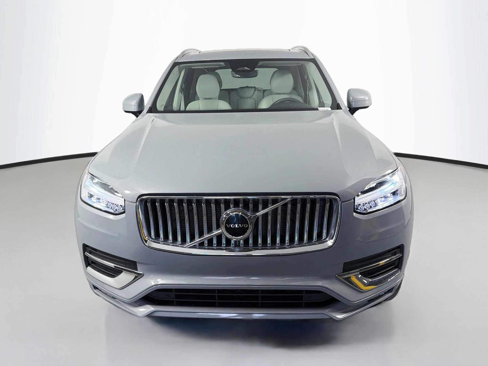 Certified 2024 Volvo XC90 B5 Core w/ Protection Package Premier AWD/4WD image 2