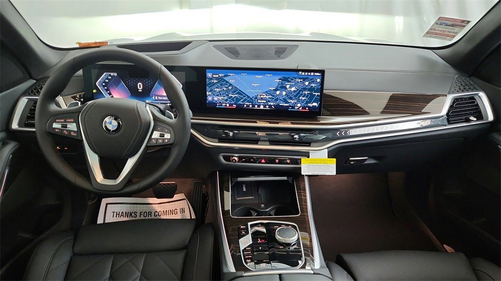 Used 2024 BMW X5 xDrive40i w/ Parking Assistance Package image 43