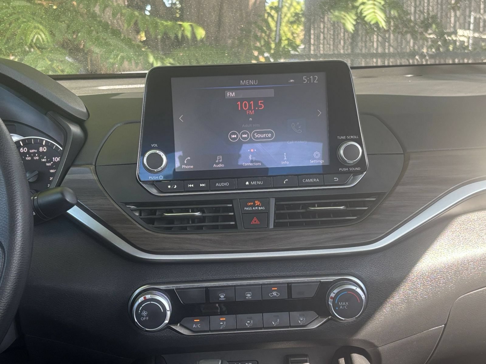 Used 2025 Nissan Altima 2.5 SV FWD image 17
