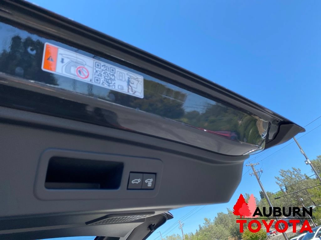 New 2026 Toyota 4Runner Limited AWD/4WD image 12