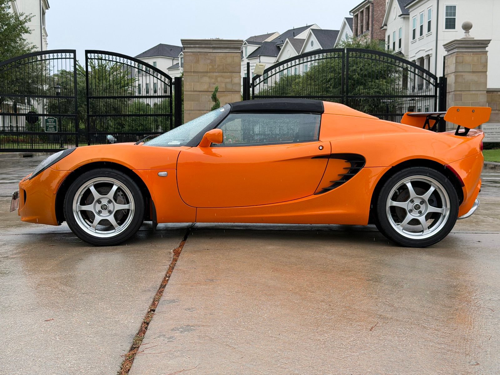 Used 2005 Lotus Elise RWD image 7