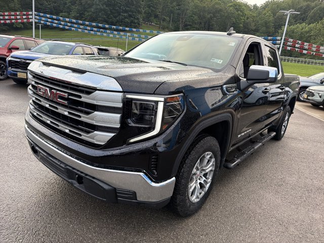 Used 2024 GMC Sierra 1500 SLE AWD/4WD image 11
