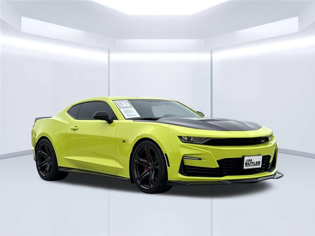 Used 2021 Chevrolet Camaro SS RWD image 10