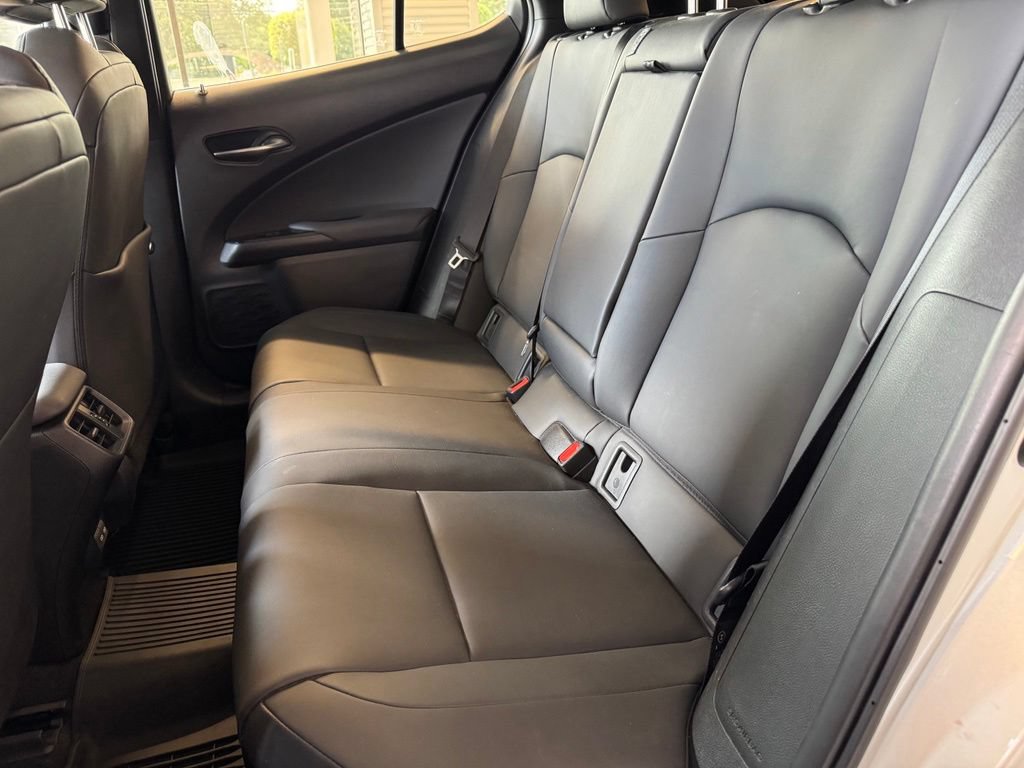 Used 2024 Lexus UX 250h AWD w/ Premium Package image 6