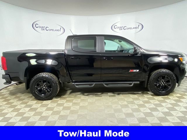 Certified 2022 Chevrolet Colorado Z71 w/ Z71 Midnight Edition image 8