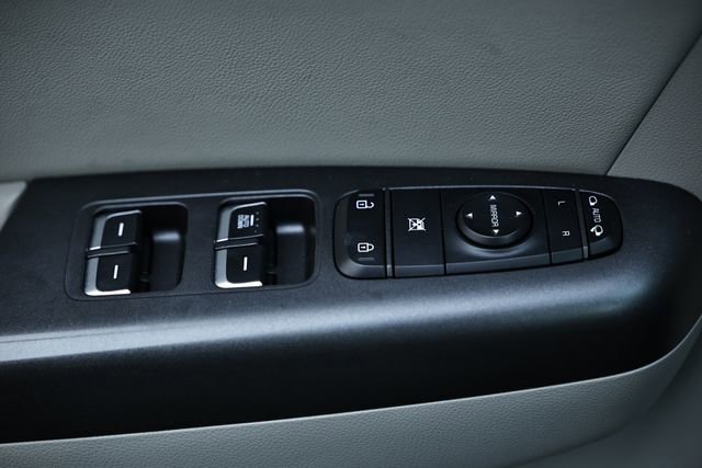 Used 2022 Kia Sportage Nightfall Edition image 17