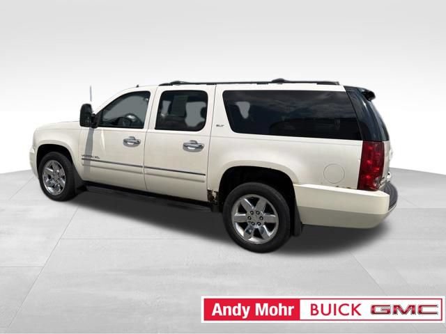 Used 2012 GMC Yukon XL SLT w/ SLT-2 Equipment Package AWD/4WD image 8