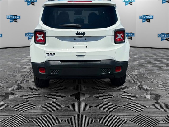 Certified 2023 Jeep Renegade Altitude w/ Sun/Sound Group image 5