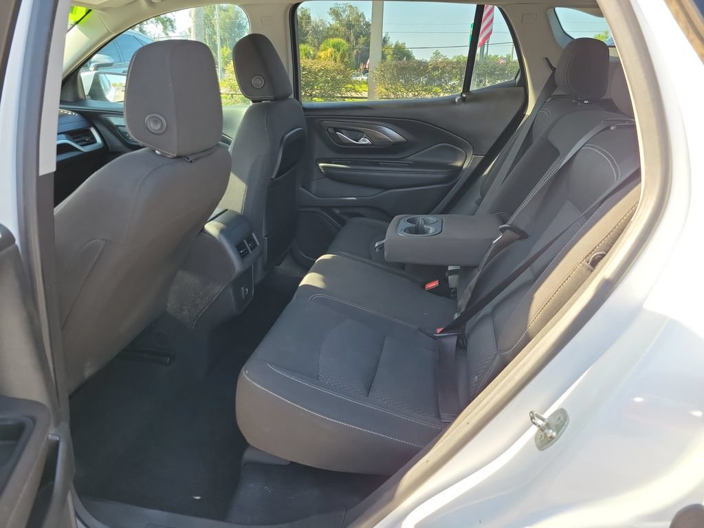 Used 2022 GMC Terrain SLE FWD image 10