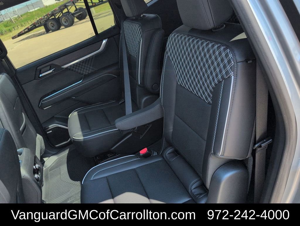 New 2026 GMC Acadia Denali w/ Super Cruise Package image 17