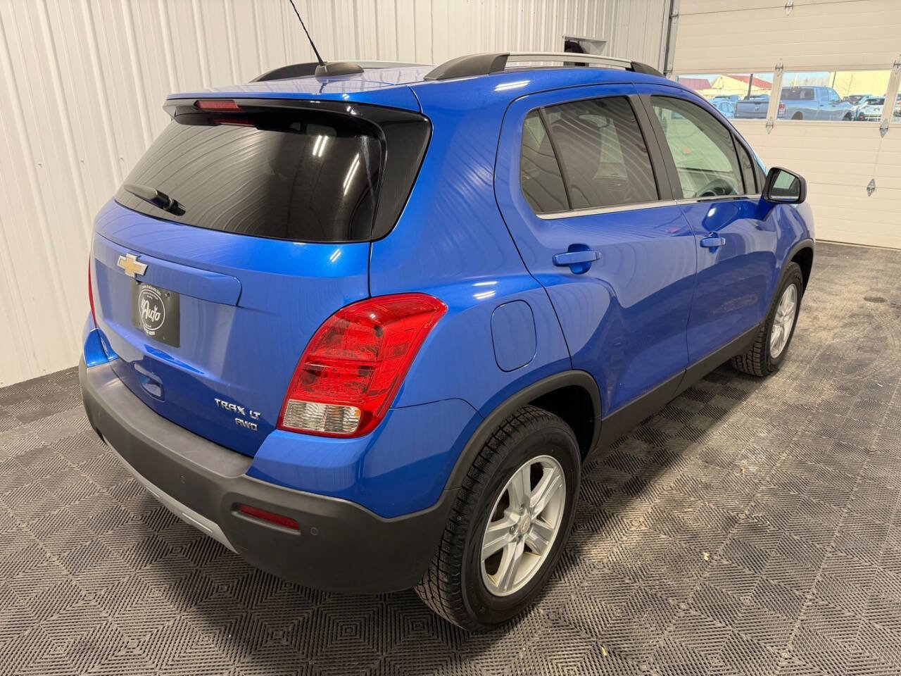Used 2016 Chevrolet Trax LT w/ LT Convenience Package AWD/4WD image 6