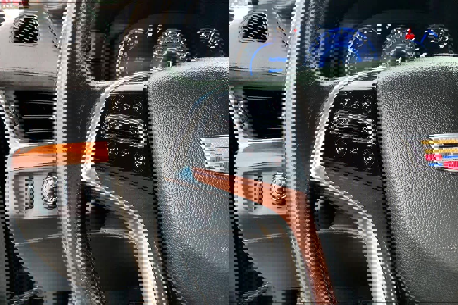 Used 2016 Cadillac Escalade ESV Luxury AWD/4WD image 23