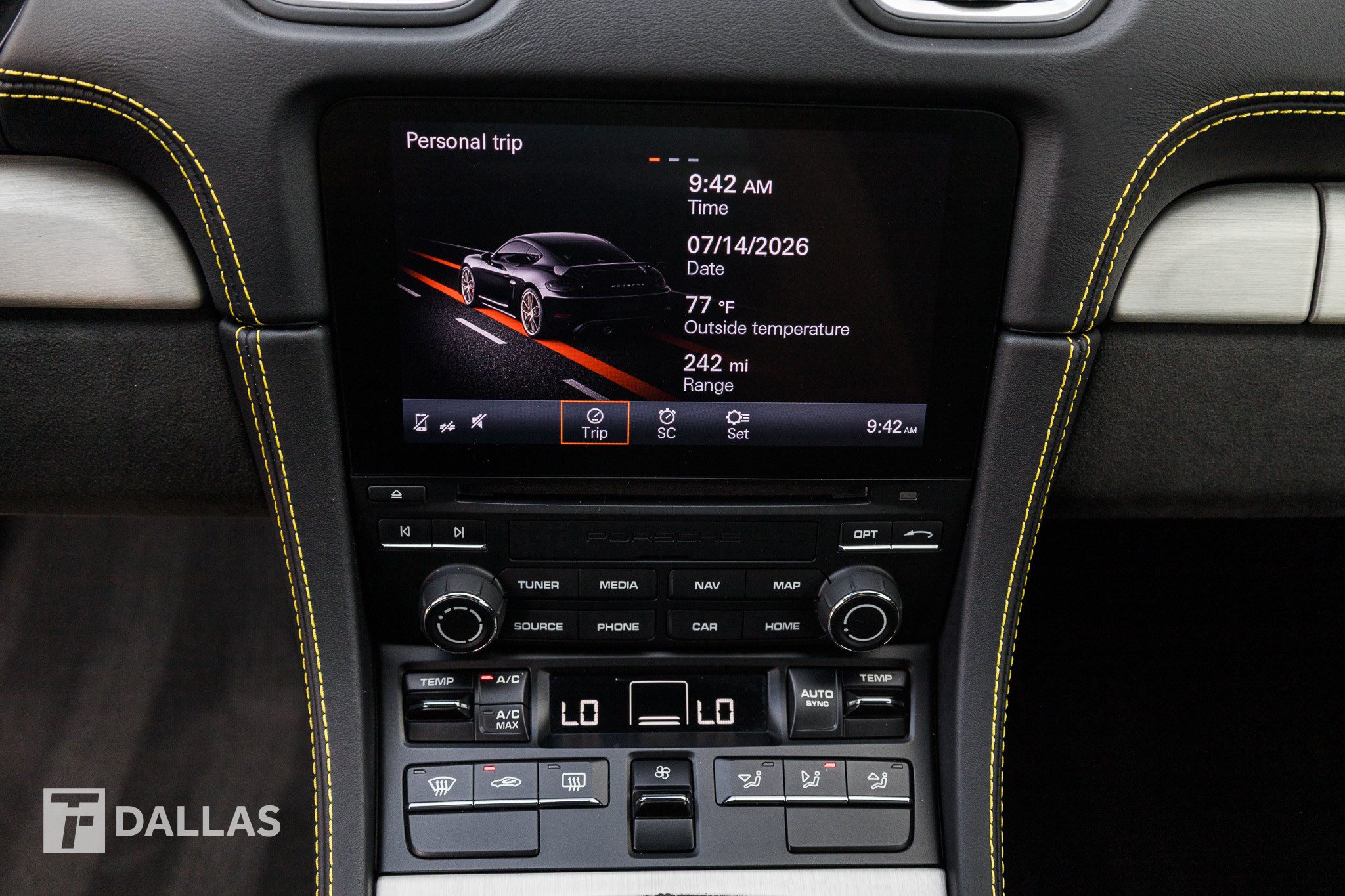 Used 2023 Porsche 718 Cayman GT4 RWD image 30