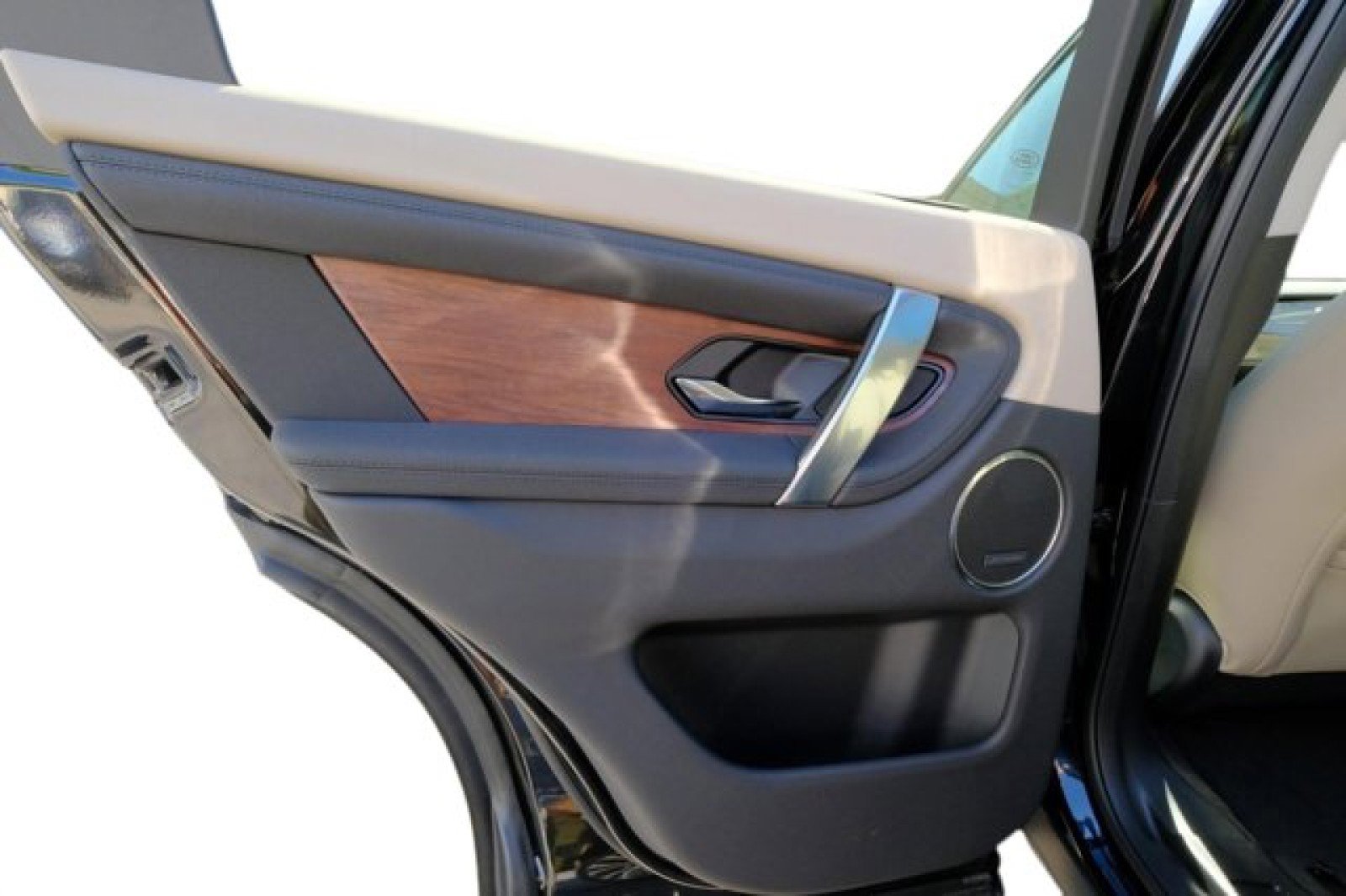 Used 2024 Land Rover Discovery Sport S image 13