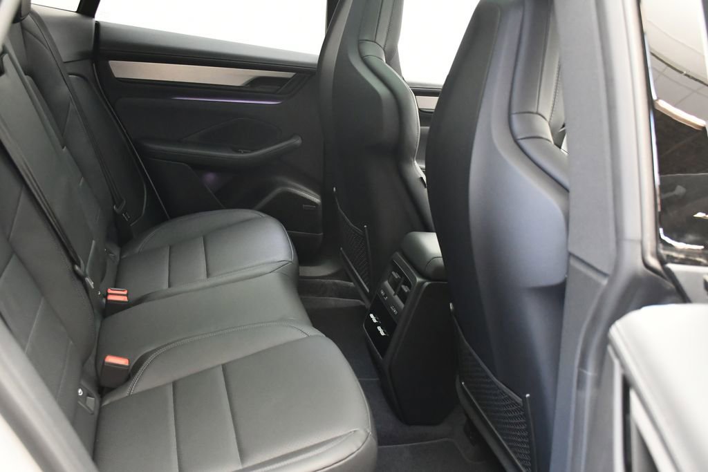 New 2026 Porsche Macan GTS Electric AWD/4WD image 30