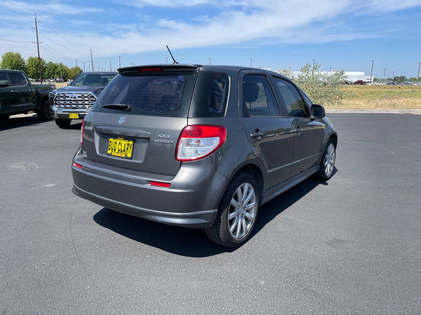 Used 2012 Suzuki SX4 Sportback FWD image 3
