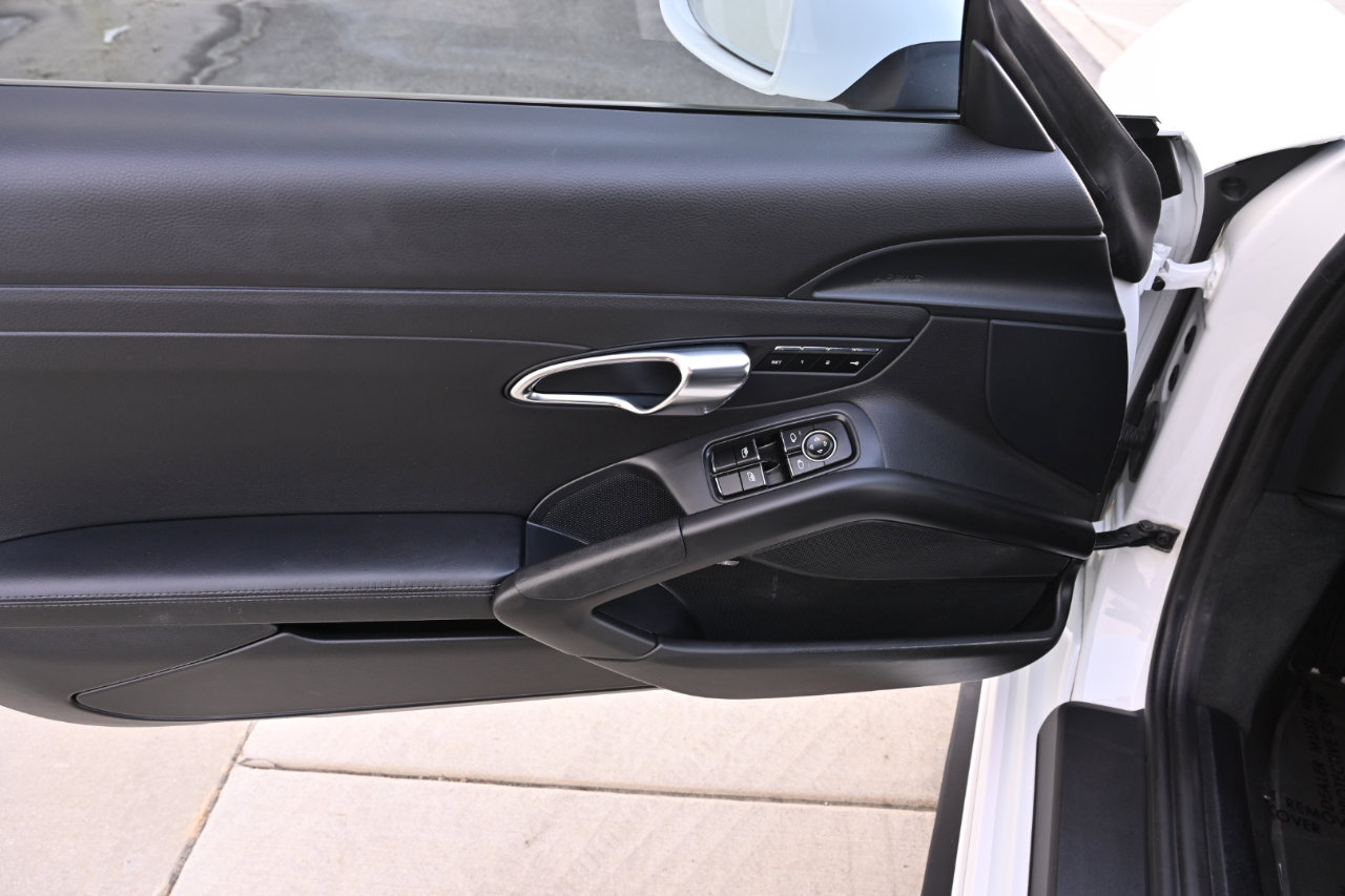 Used 2014 Porsche Cayman S RWD image 44