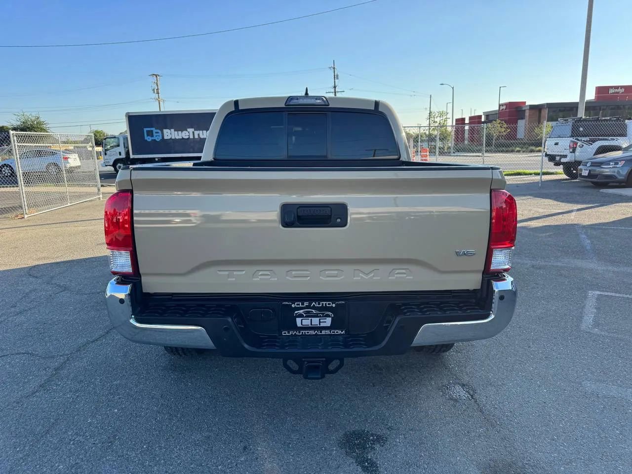 Used 2017 Toyota Tacoma SR5 image 6