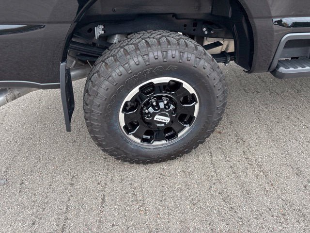 Used 2025 Ford F250 Lariat w/ Tremor Off-Road Package AWD/4WD image 4