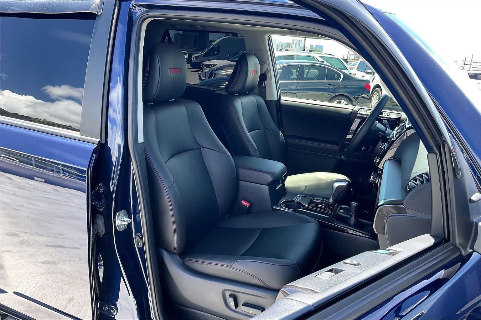 Used 2024 Toyota 4Runner TRD Off-Road Premium w/ Off Road Premium Plus Package AWD/4WD image 13
