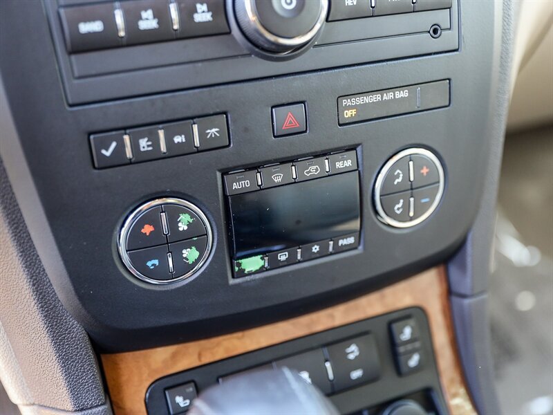 Used 2011 Buick Enclave CXL FWD image 30