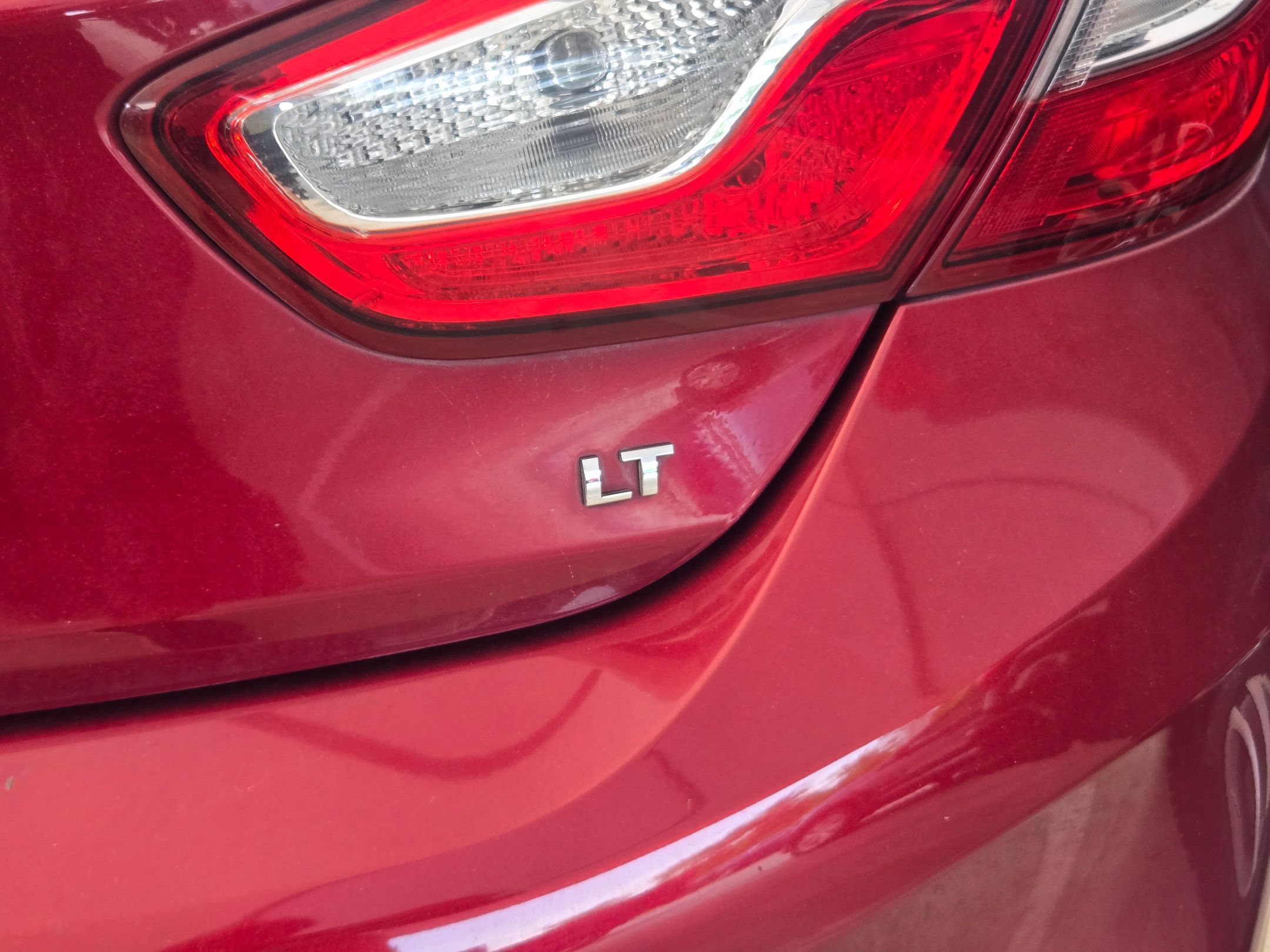Certified 2017 Chevrolet Cruze LT w/ Convenience Package FWD image 7