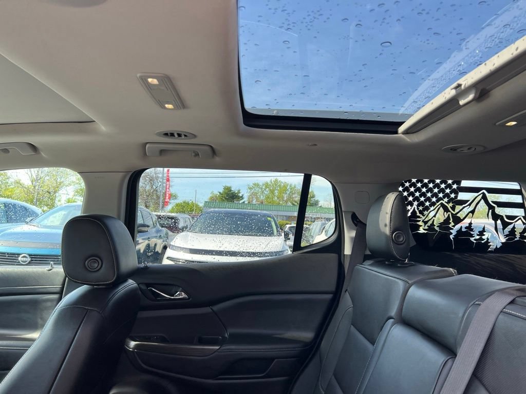 Used 2019 GMC Acadia SLT w/ LPO, Floor Liner Package AWD/4WD image 28