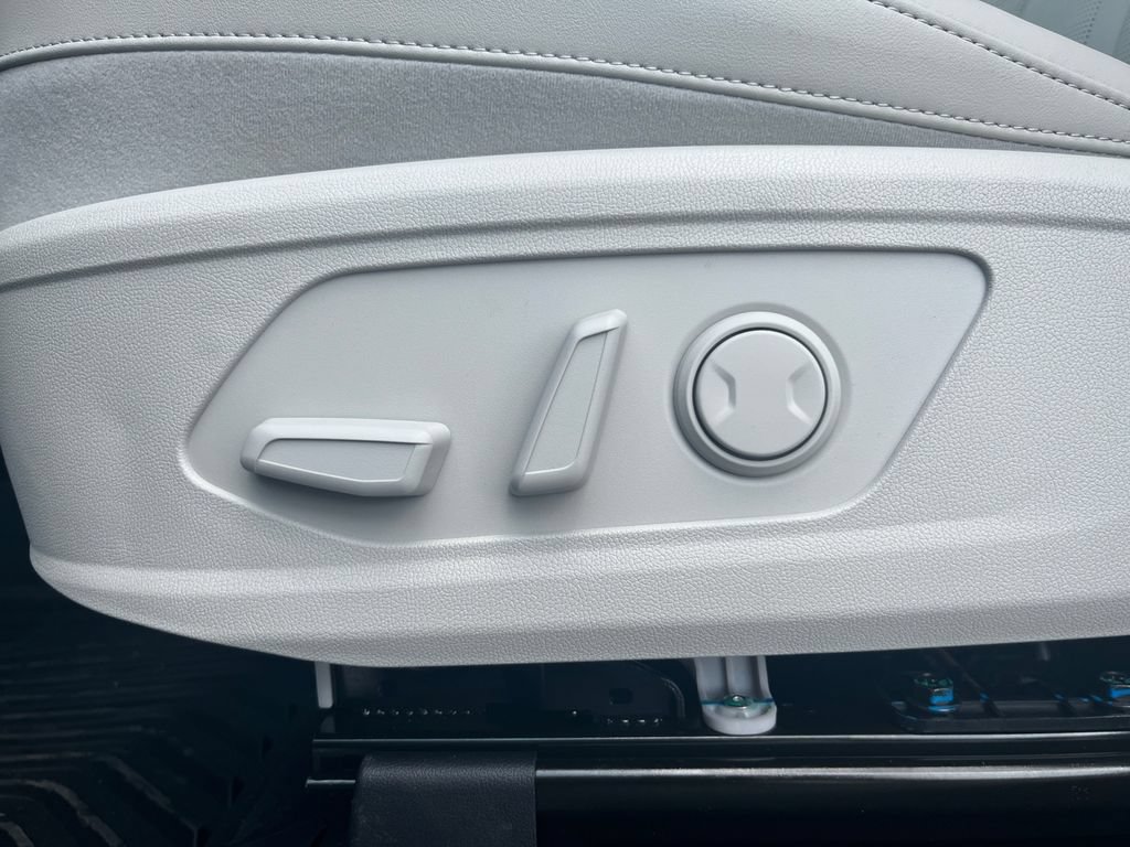 New 2026 Kia Sorento S AWD/4WD image 16