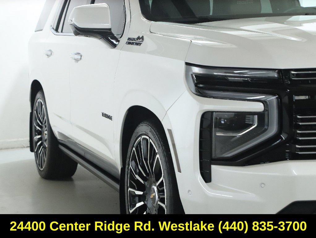 Used 2025 Chevrolet Tahoe High Country AWD/4WD image 9