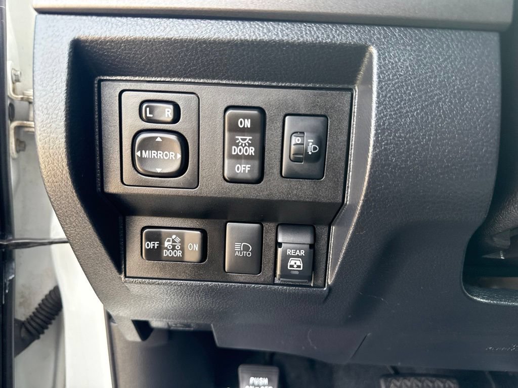 Used 2019 Toyota Tundra SR5 w/ TRD Sport Package AWD/4WD image 17