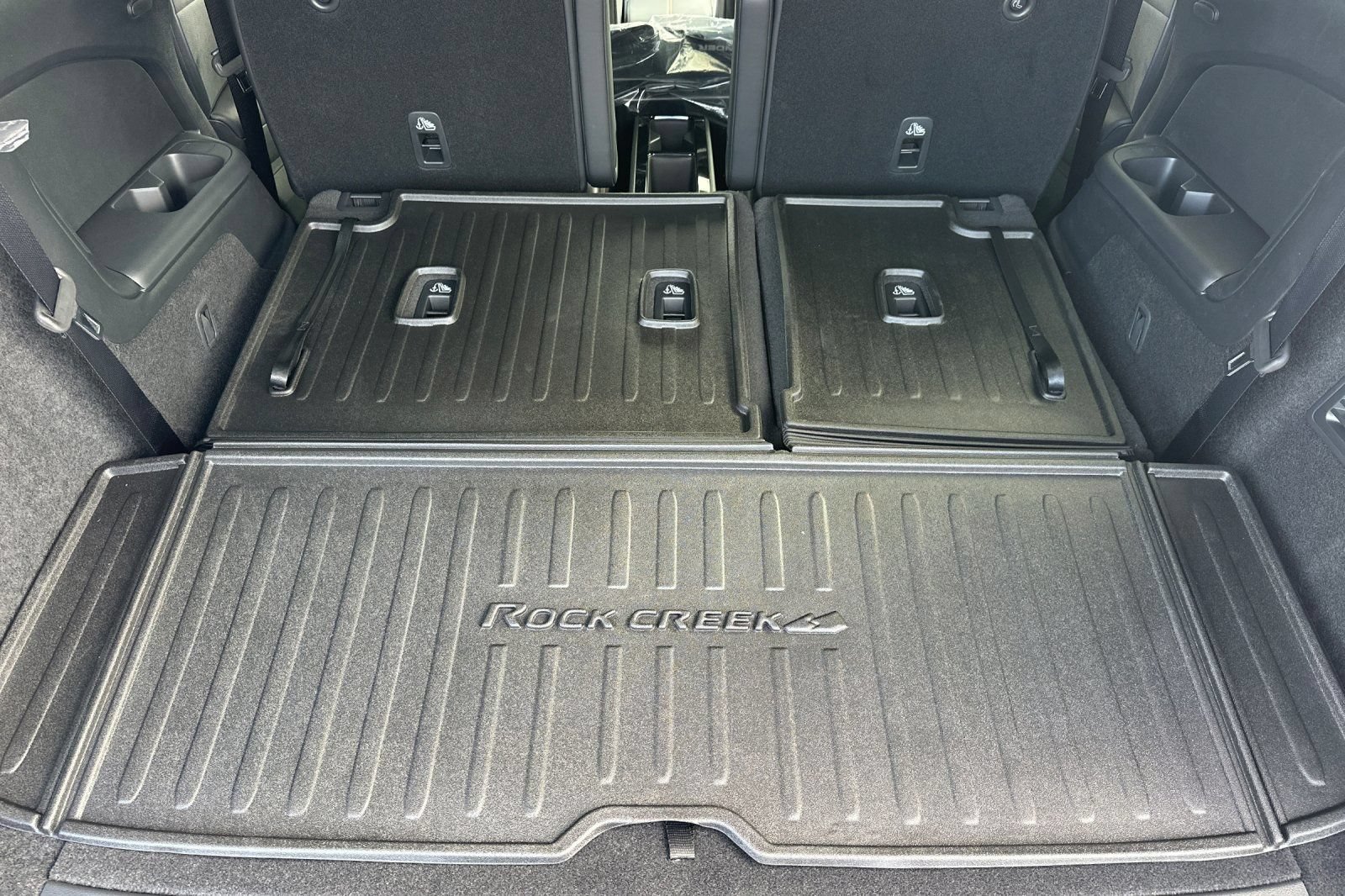 New 2026 Nissan Pathfinder Rock Creek w/ Rock Creek Premium Package AWD/4WD image 18