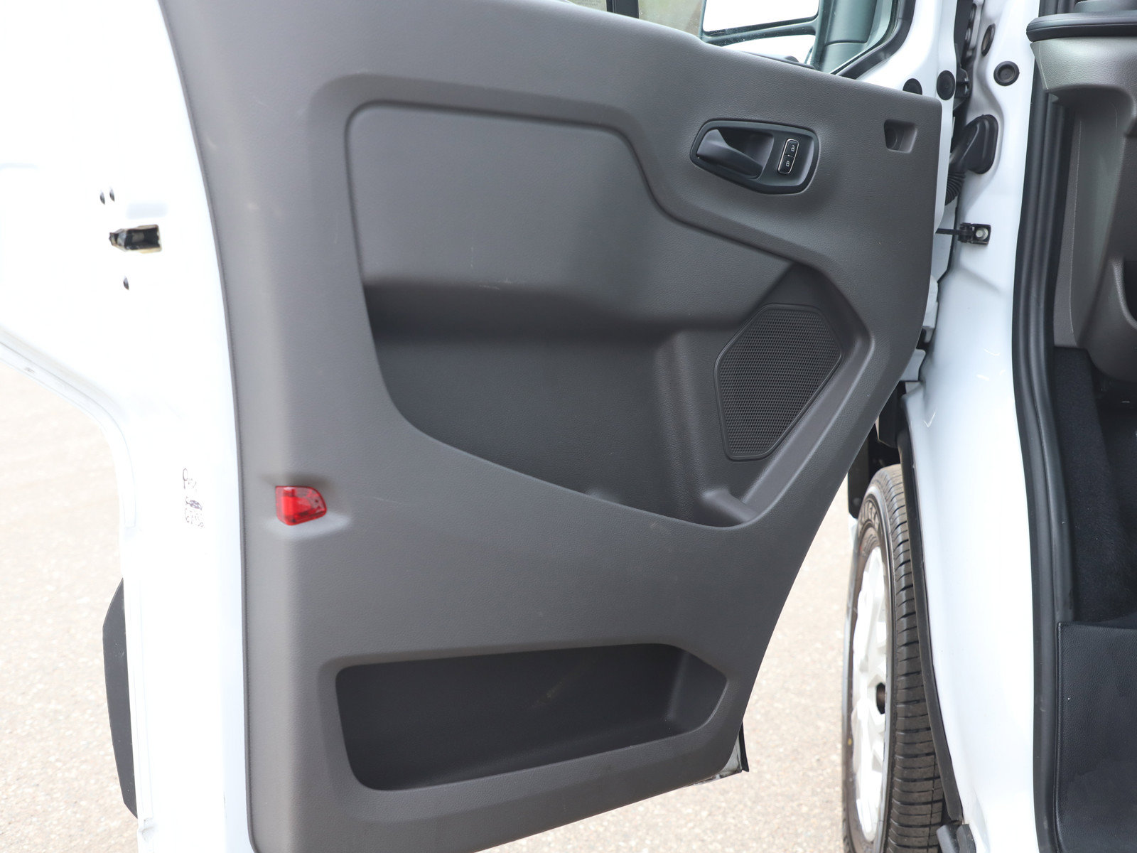 Used 2024 Ford Transit 350 XLT RWD image 20