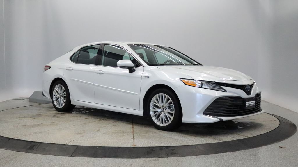 Used 2020 Toyota Camry XLE FWD image 10