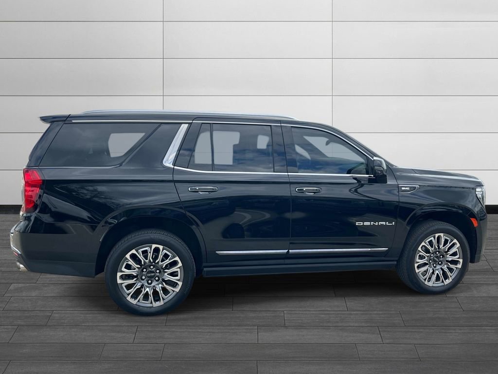 Used 2023 GMC Yukon Denali Ultimate w/ LPO, Floor Liner Package image 6