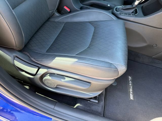Used 2019 Hyundai Elantra GT w/ Style Package 02 FWD image 26