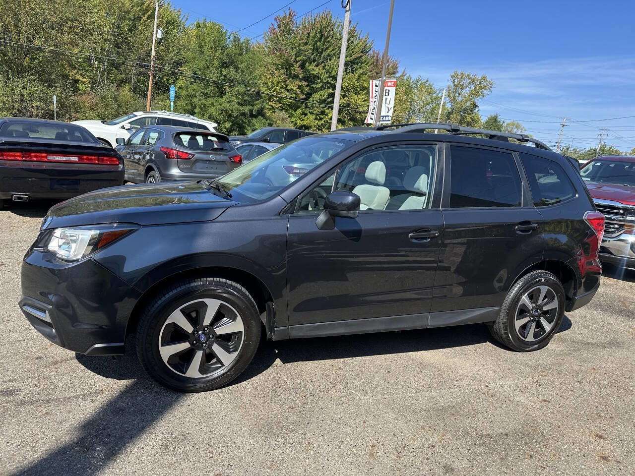 Used 2017 Subaru Forester 2.5i Premium w/ All-Weather Package AWD/4WD image 3