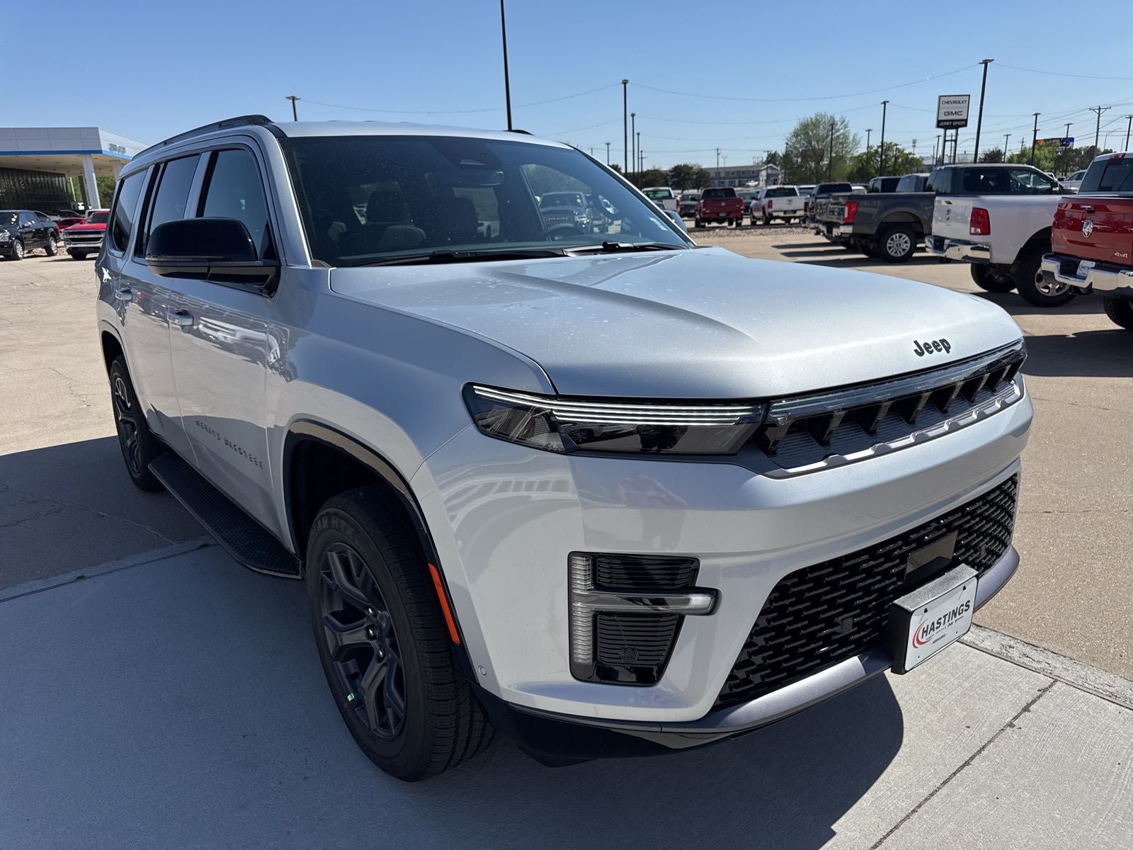 New 2026 Jeep Grand Wagoneer Limited AWD/4WD image 10