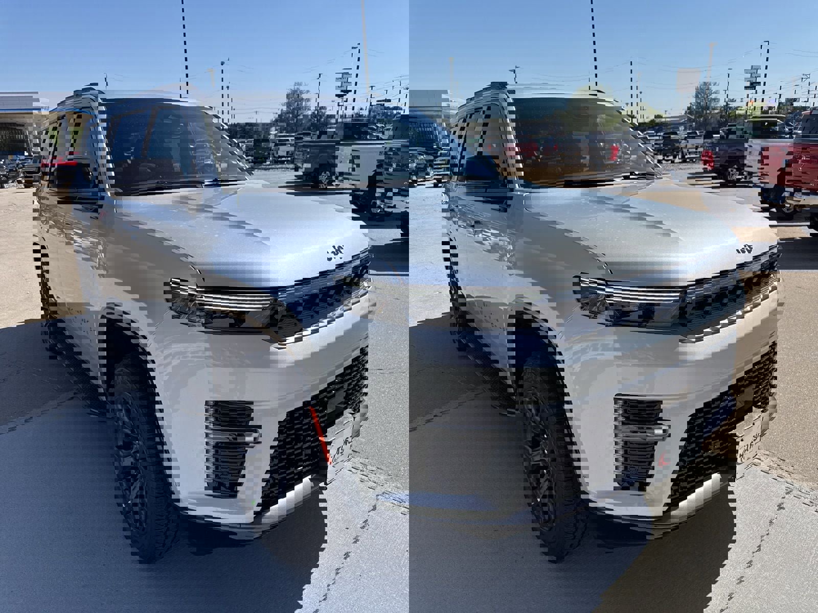 New 2026 Jeep Grand Wagoneer Limited AWD/4WD image 10