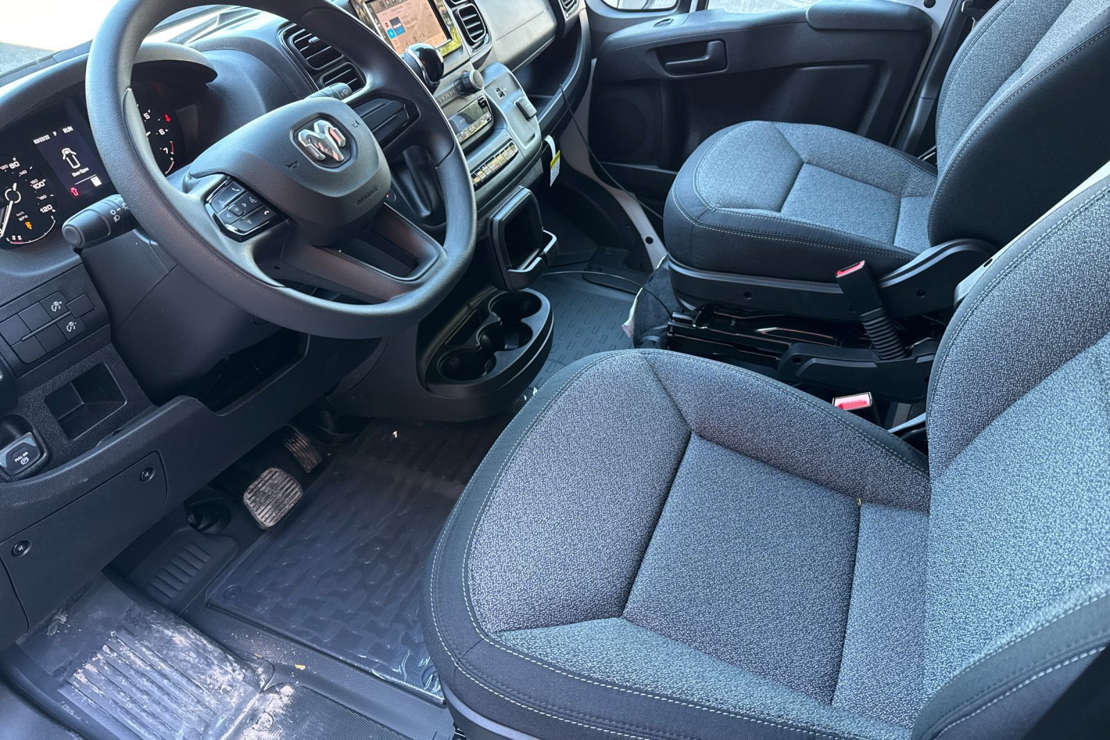 New 2026 RAM ProMaster 2500 image 9