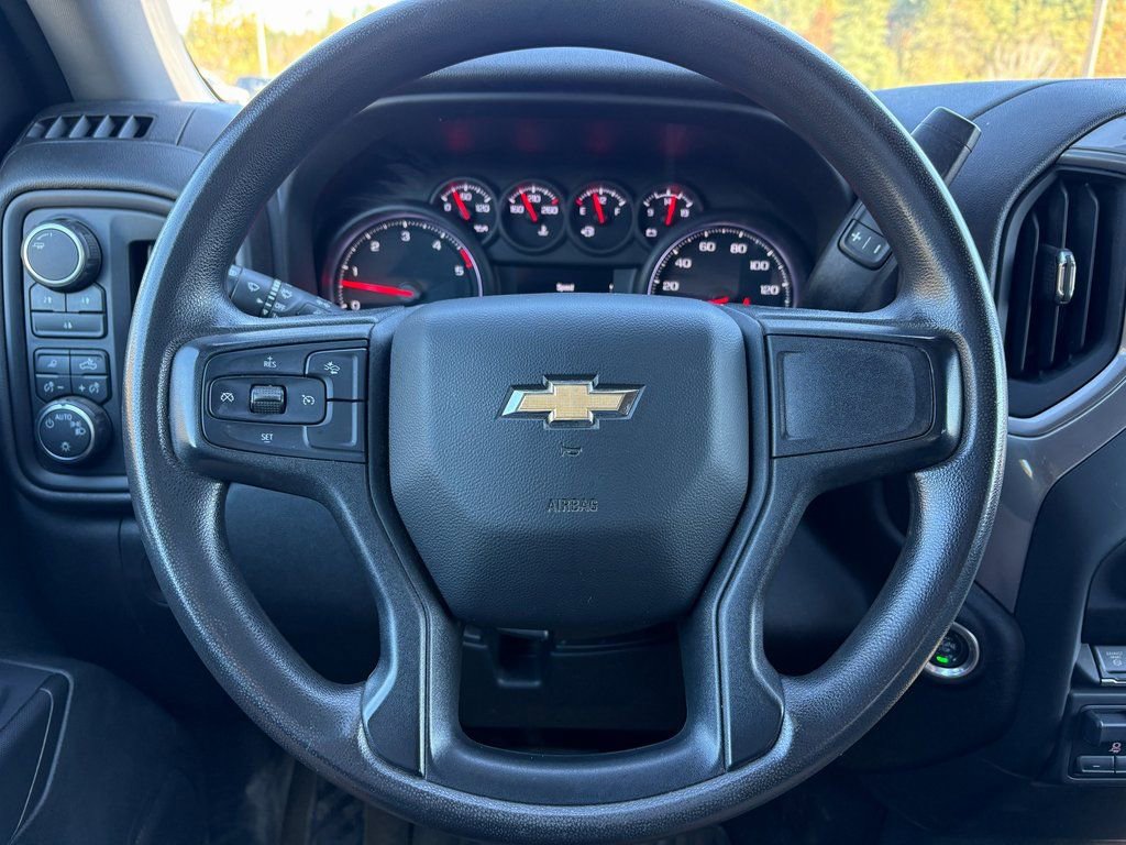 Certified 2024 Chevrolet Silverado 2500 Custom w/ Custom Value Package image 4