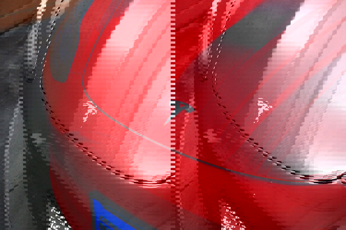 Used 2021 Tesla Model 3 Long Range image 3