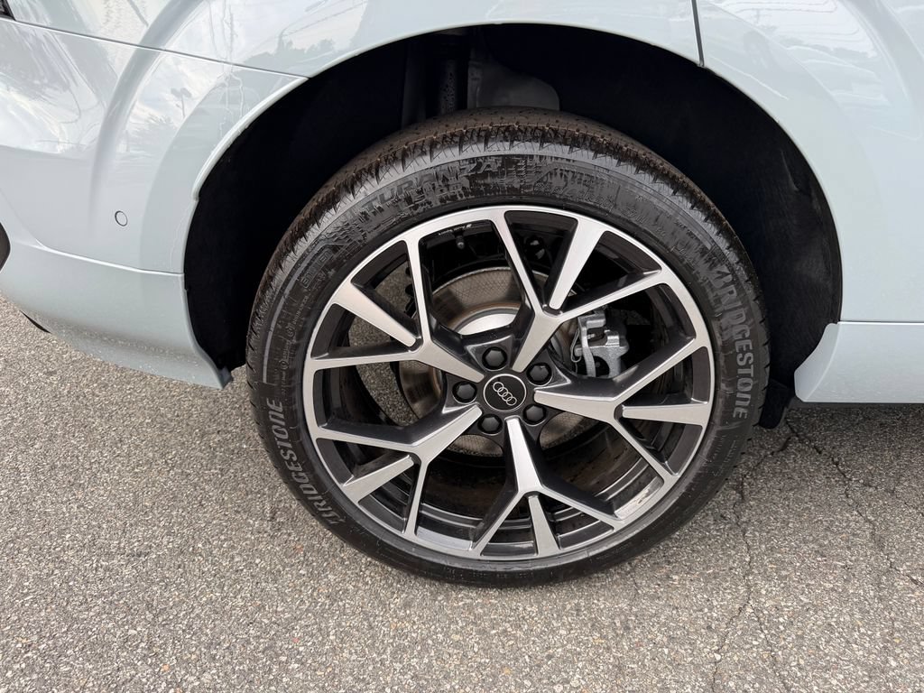 New 2026 Audi Q3 quattro 2.0T AWD/4WD image 10