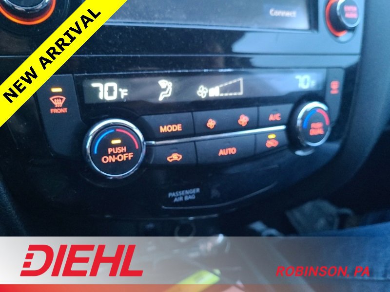 Used 2016 Nissan Rogue SL w/ SL Premium Package image 9