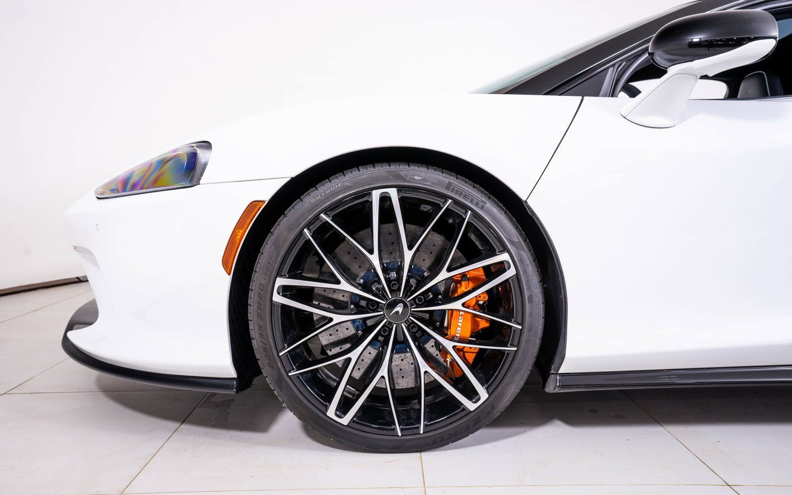 Used 2023 McLaren GT image 13